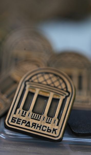 Пін &laquo;Альтанка Бердянськ&raquo; pin-altanka-brd фото
